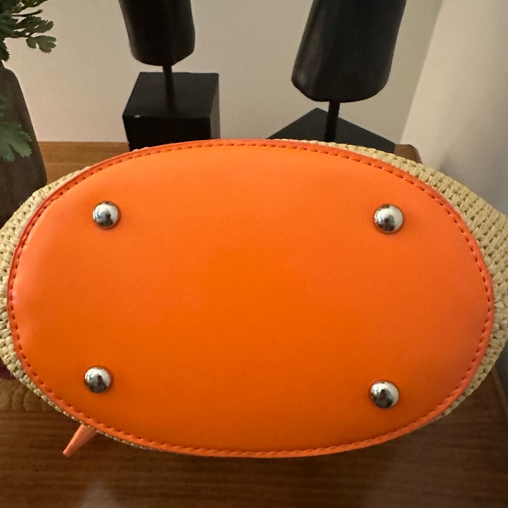 Gilda Paris Tote - Picture 4 of 7
